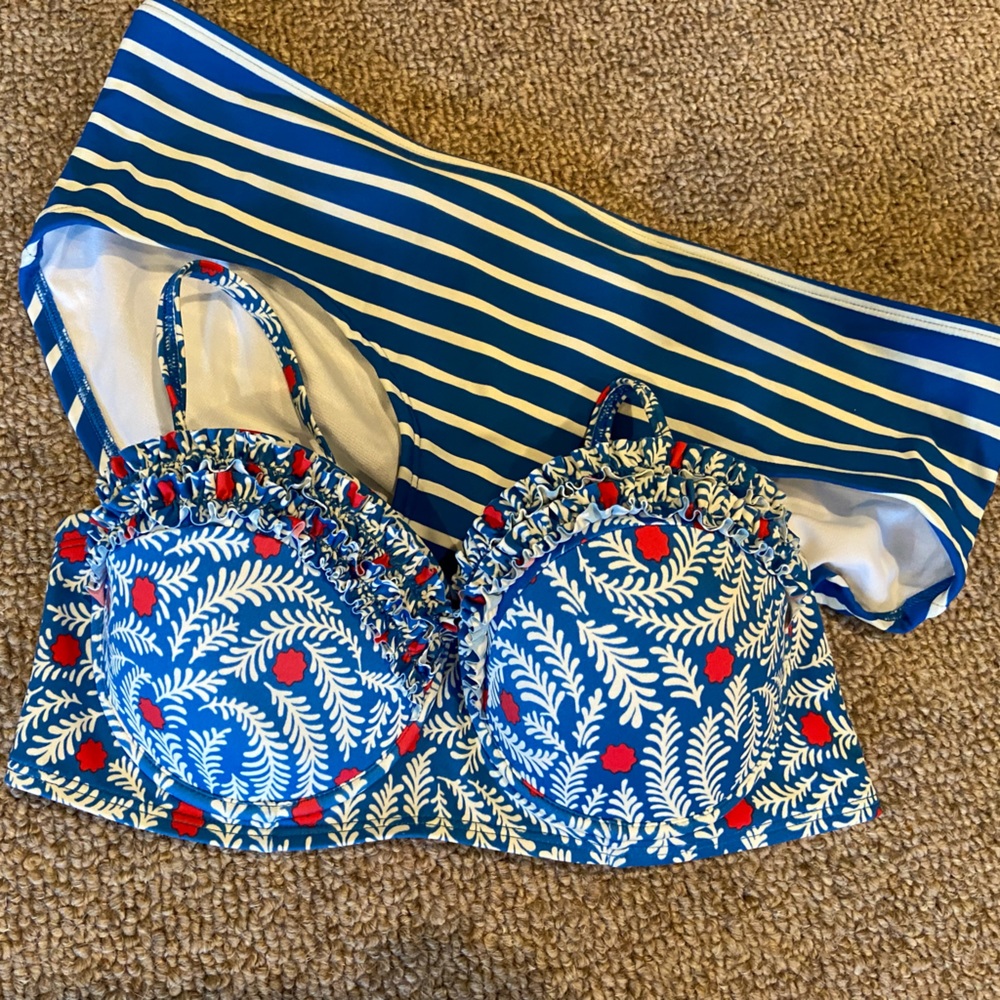 Biden Anides ruffle bikini swimwear